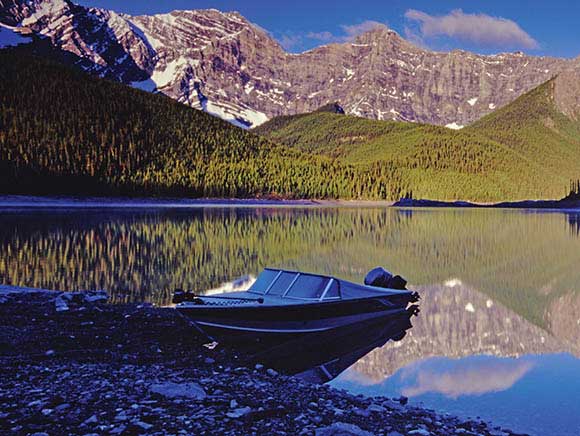 Boat, lake and mountain